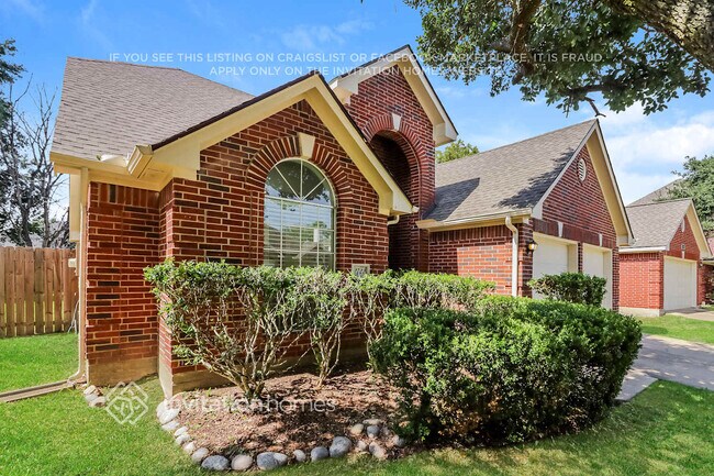 2722 Safe Harbor Cir in Friendswood, TX - Building Photo - Building Photo