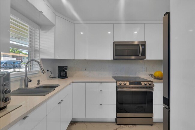 property at 1340 NE 28th Ave