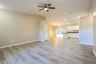 302 Yukon Dr in Greenville, SC - Building Photo - Building Photo