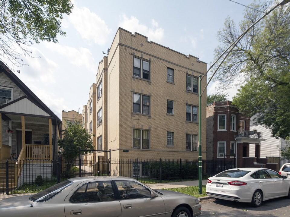 1844-1846 N Kedvale Ave in Chicago, IL - Foto de edificio