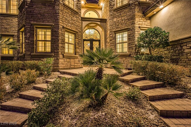 property at 768 Tozzetti Ln