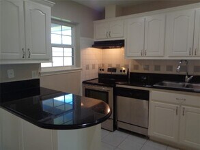 2054 Western Village Ln in Houston, TX - Building Photo - Building Photo