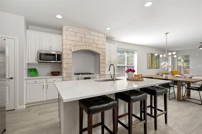 100 Arrowhead Trail in Cedar Park, TX - Building Photo - Building Photo