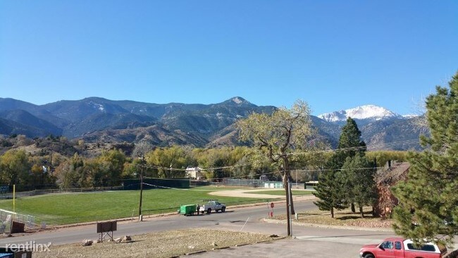 28 El Paso Blvd in Manitou Springs, CO - Building Photo - Building Photo