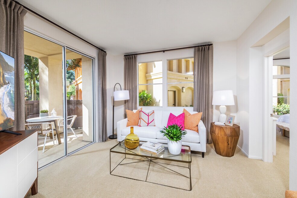 13332 Savanna Apartments and Nearby Tustin Apartments For