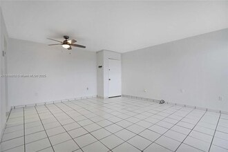 750 NW 43rd Ave in Miami, FL - Building Photo - Building Photo