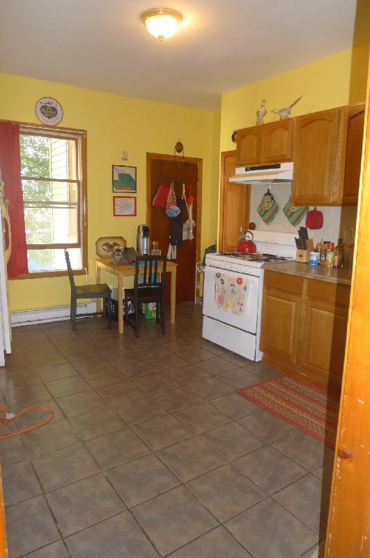 64 1/2 Day St, Unit 1 in Boston, MA - Building Photo - Building Photo