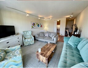 2020 N Lincoln Park W in Chicago, IL - Building Photo - Building Photo