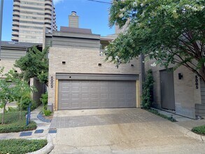 5003 Yoakum Blvd in Houston, TX - Building Photo - Building Photo