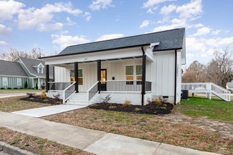 607 Kenmore Ave in Louisburg, NC - Building Photo - Building Photo