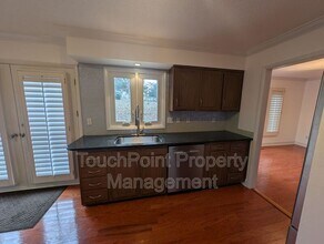 3023 Shallowood Ln in Charlotte, NC - Building Photo - Building Photo