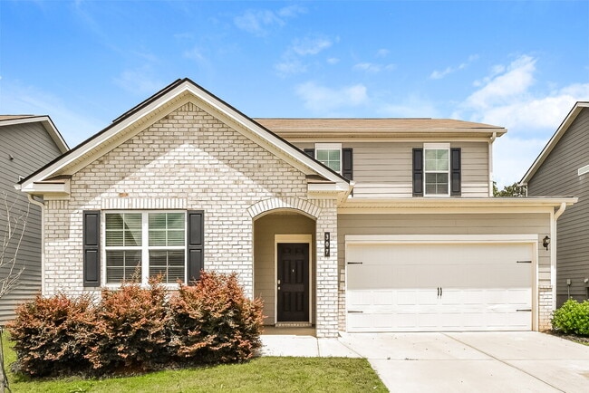 property at 307 Hamilton Pointe Dr