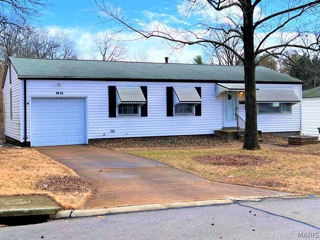 9720 Gloucester Dr in St. Louis, MO - Building Photo - Building Photo