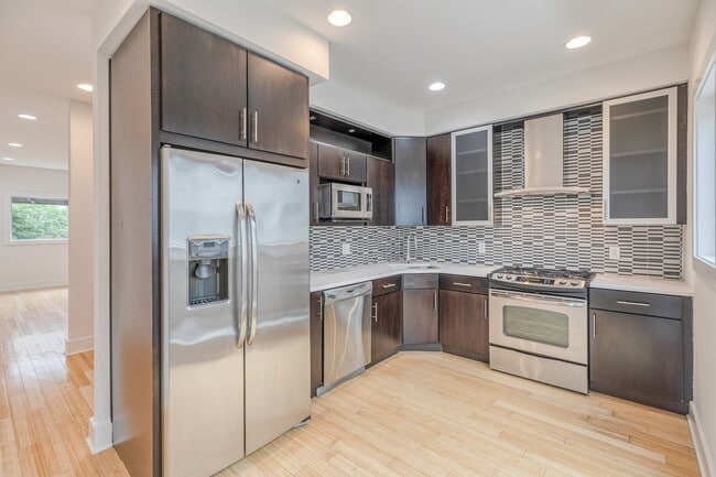 property at 412 N Front St