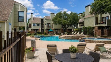 3117 Sondra Dr, Unit 103 in Fort Worth, TX - Building Photo - Building Photo