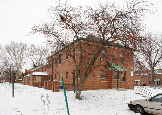 1332 Hawthorne Ave in Columbus, OH - Building Photo - Building Photo