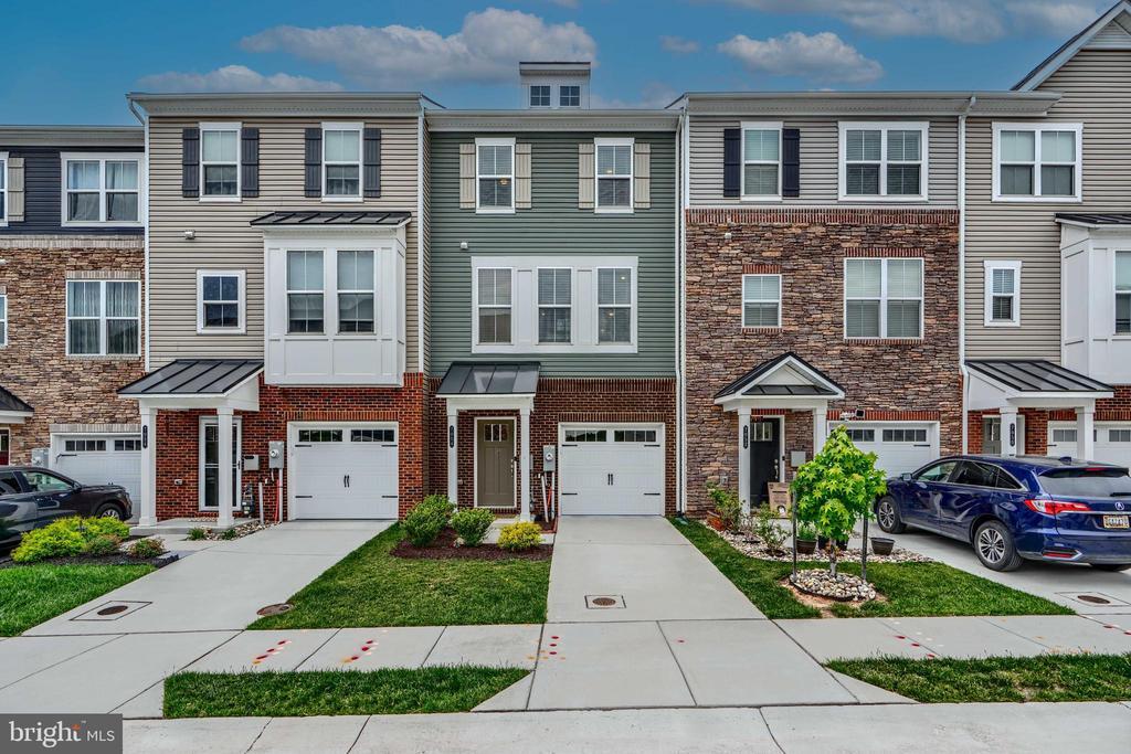 7054 Fox Glove Ln in Hanover, MD - Building Photo