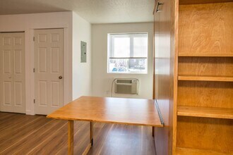 1906 S 14th St W in Missoula, MT - Building Photo - Building Photo