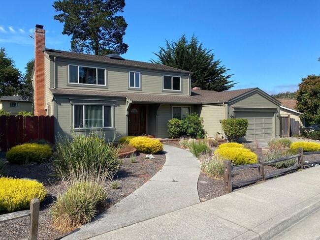 property at 3 Antelope Ln