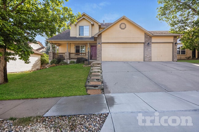 property at 5625 Saddle Rock Rd