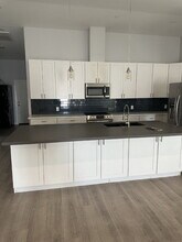 2531 E Broadway Rd in Phoenix, AZ - Building Photo - Building Photo