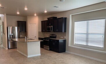 7216 Vail Ridge St in Austin, TX - Building Photo - Building Photo