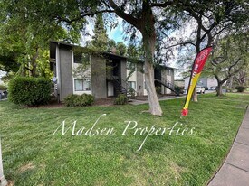 1340 W 4th St in Chico, CA - Building Photo