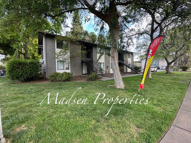 1340 W 4th St