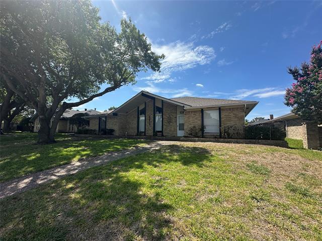 property at 526 Sheffield Dr