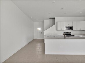 9232 Bonita Mar Dr in Parrish, FL - Building Photo - Building Photo