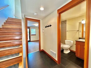 1718 California Ave SW in Seattle, WA - Building Photo - Building Photo