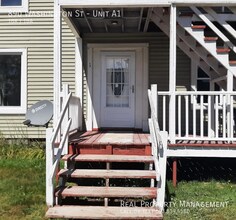 890 Washington St in Colebrook, NH - Building Photo - Building Photo