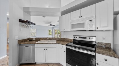 12161 Summergate Cir in Ft. Myers, FL - Building Photo - Building Photo