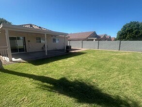 8112 E Olla Ave in Mesa, AZ - Building Photo - Building Photo