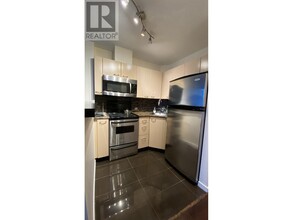 1331-1331 Alberni St in Vancouver, BC - Building Photo - Building Photo