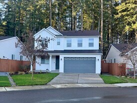 6750 Skipper Ln SE in Port Orchard, WA - Building Photo