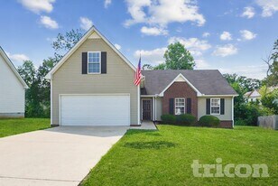 1224 Ballater Dr in Murfreesboro, TN - Building Photo