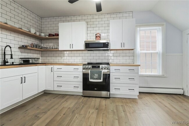 property at 189 William St
