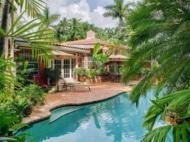 1600 Nocatee Dr in Miami, FL - Building Photo