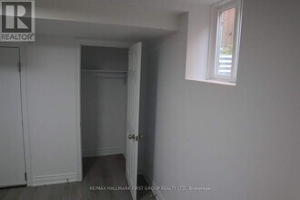 1627 Baggins St in Pickering, ON - Building Photo - Building Photo