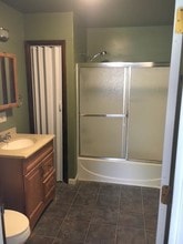 589 Shelbourne Rd in Reading, PA - Building Photo - Building Photo