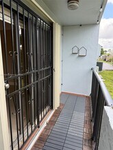 1300 W 41st St in Hialeah, FL - Building Photo - Building Photo