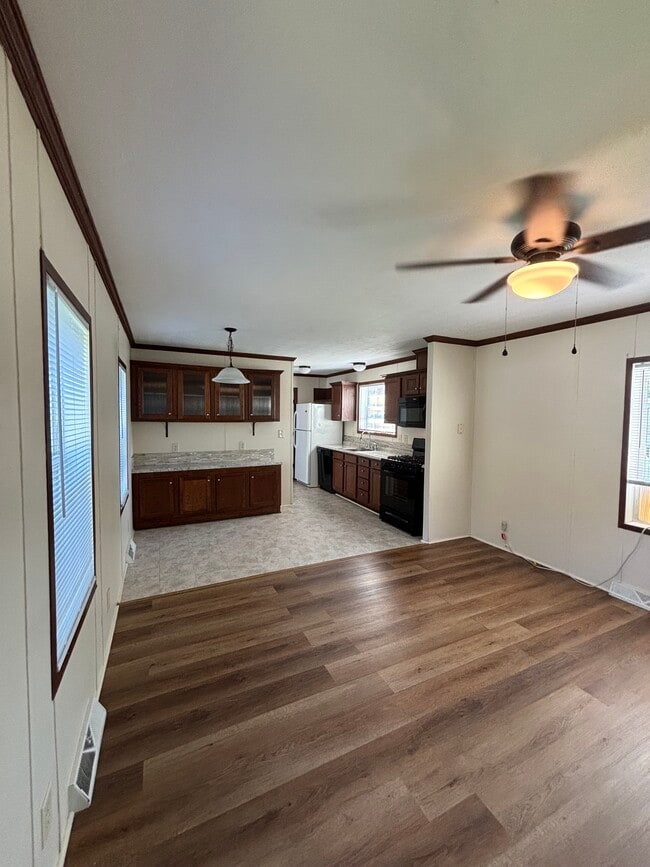 property at 40 Edgewood Dr