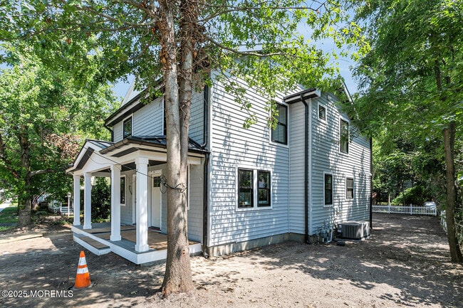 516 River Rd in Fair Haven, NJ - Building Photo - Building Photo