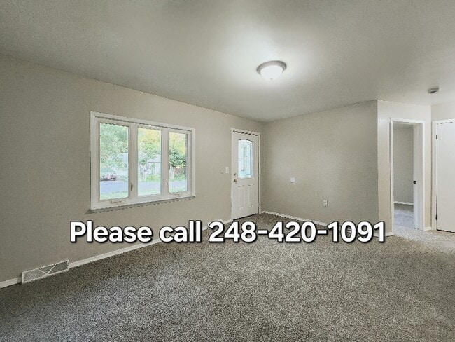 15334 Oldham St in Taylor, MI - Building Photo - Building Photo