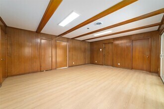 7615 Barberton Dr in Houston, TX - Building Photo - Building Photo
