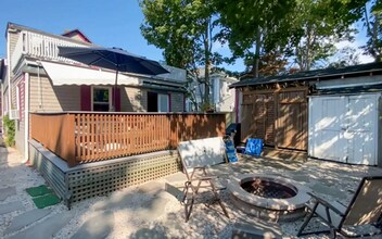 20 Annandale Rd, Unit 2 in Newport, RI - Building Photo - Building Photo