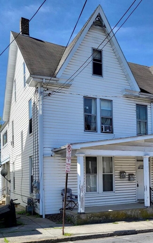 property at 18-20 N Washington St