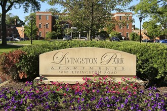 Livingston Park Apartments in Cleveland, OH - Foto de edificio - Building Photo