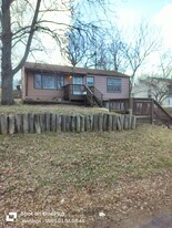 5640 Sapphire Ave in Jennings, MO - Building Photo